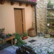 Casa Rural Calle Real. San Esteban de Gormaz. Soria. Patio 1